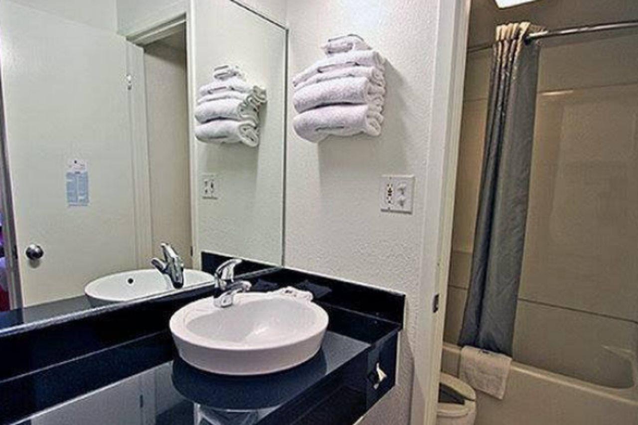 Motel 6 Chicago Southwest - 奥罗拉 外观 照片