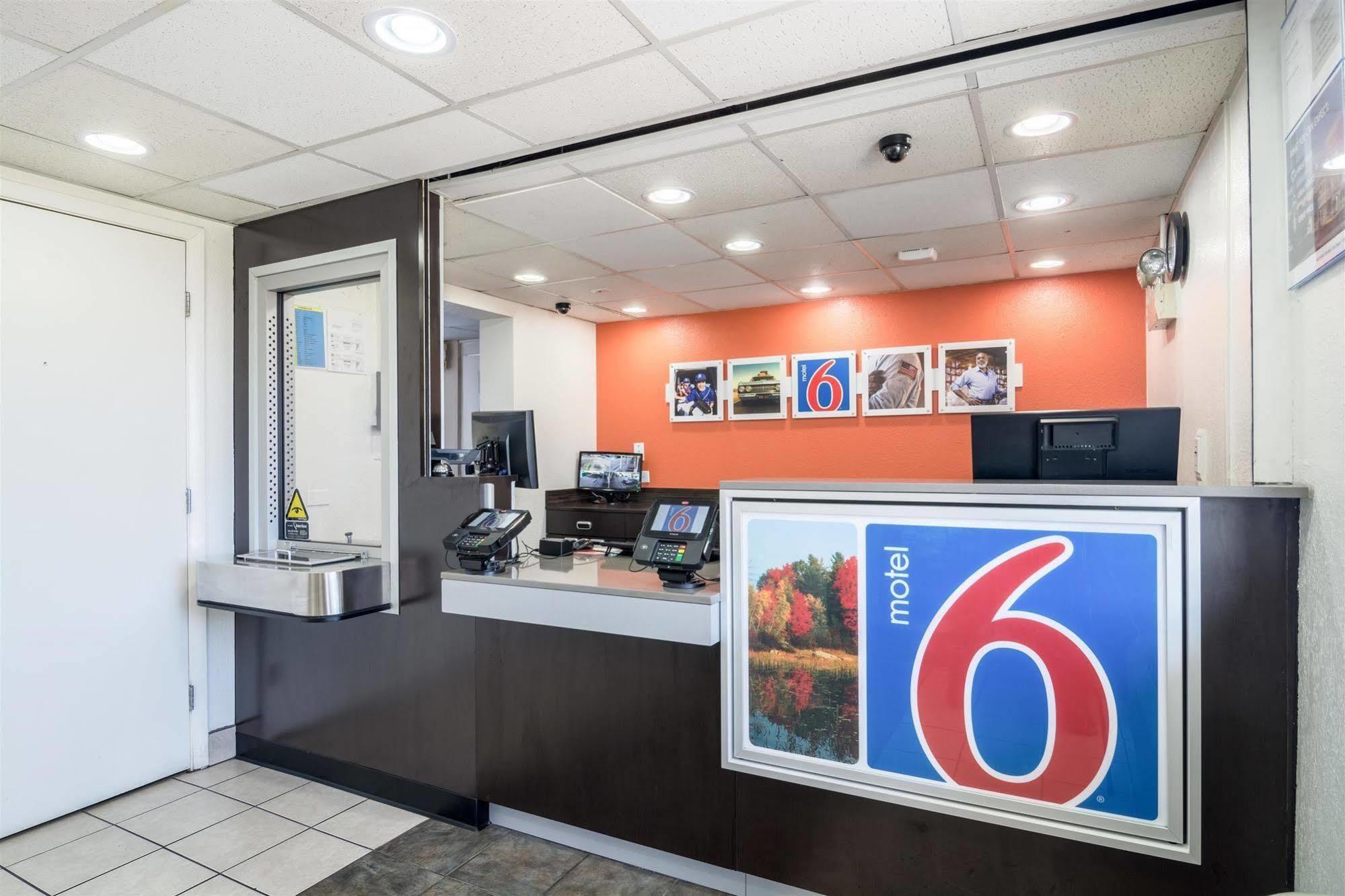 Motel 6 Chicago Southwest - 奥罗拉 外观 照片