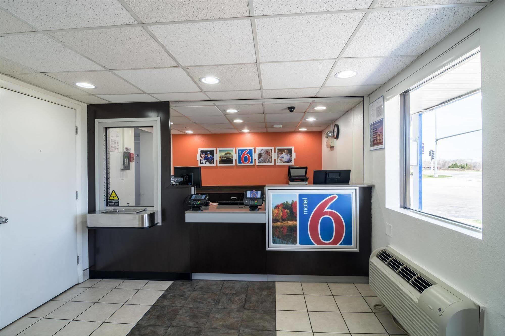 Motel 6 Chicago Southwest - 奥罗拉 外观 照片