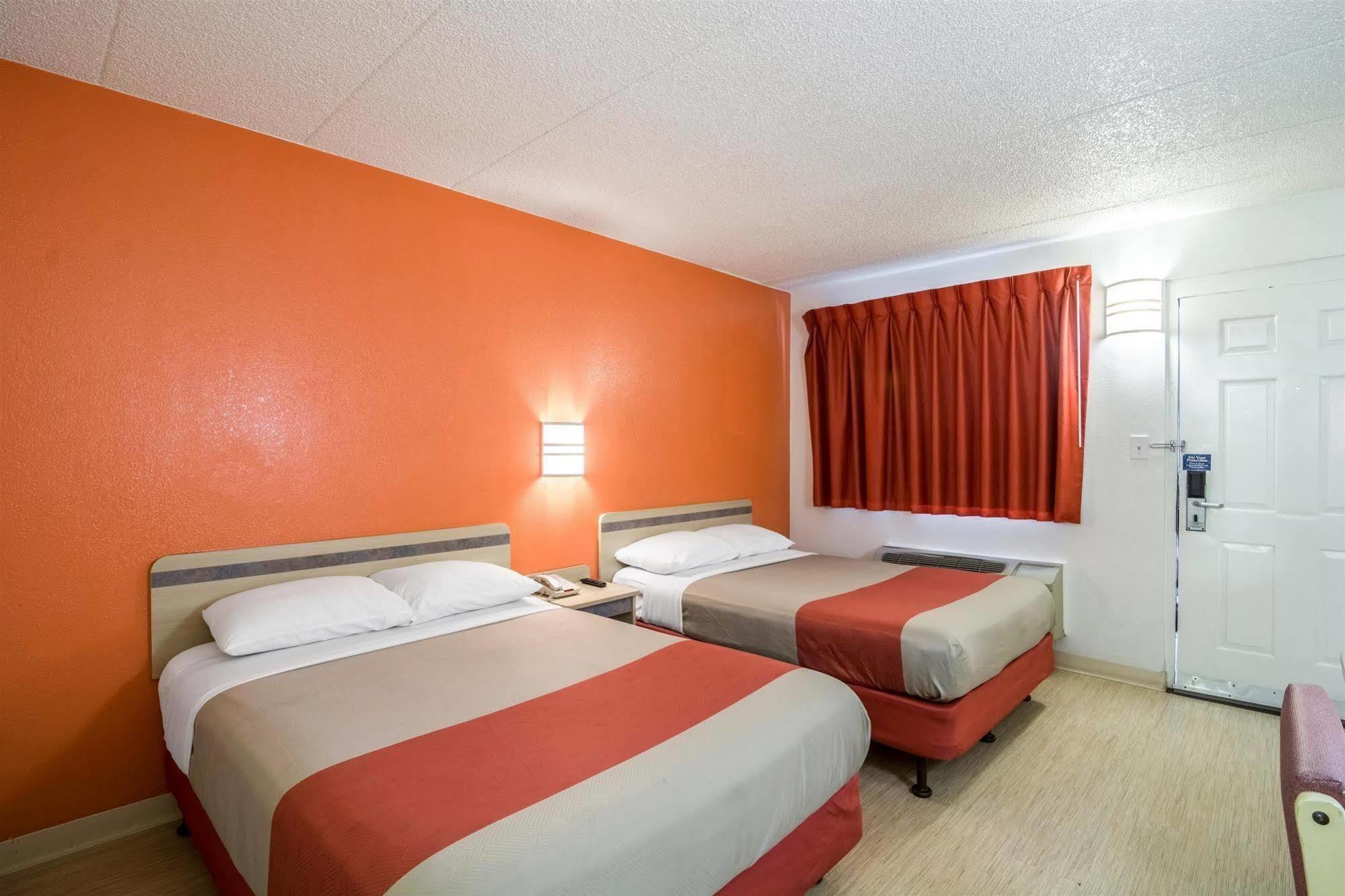 Motel 6 Chicago Southwest - 奥罗拉 外观 照片