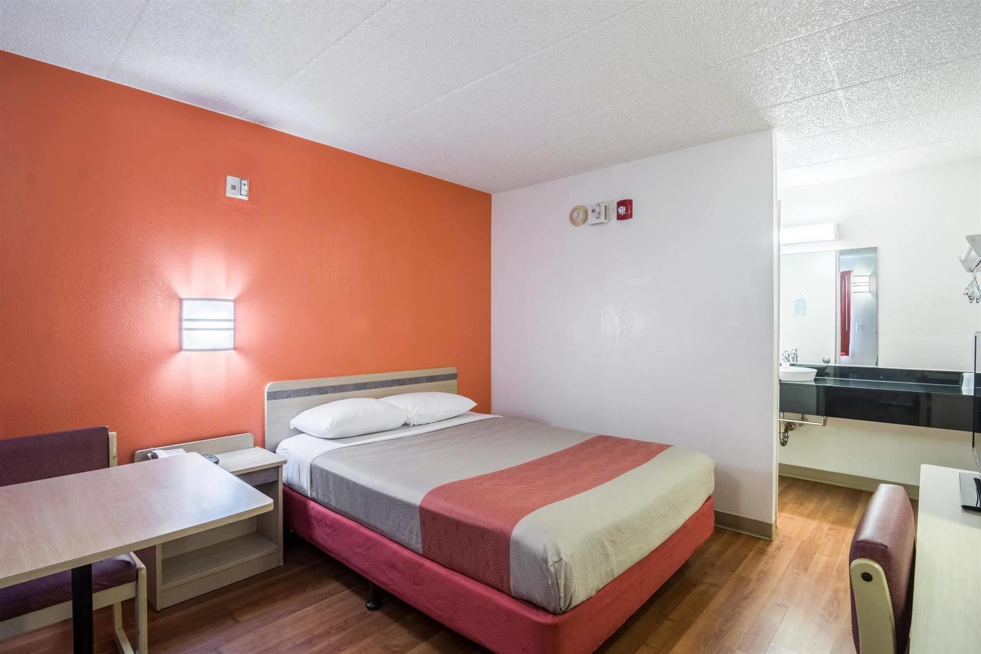 Motel 6 Chicago Southwest - 奥罗拉 外观 照片