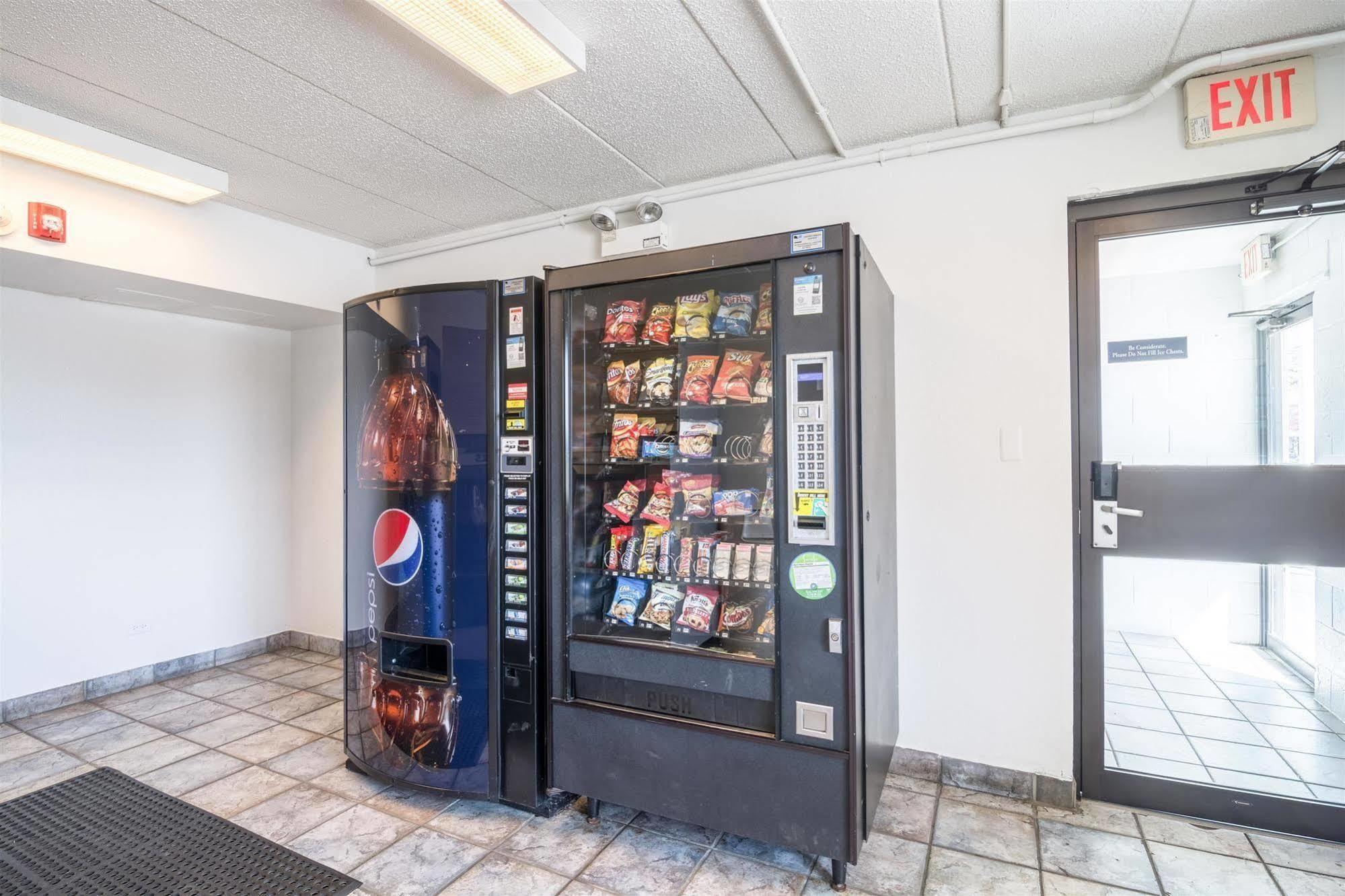 Motel 6 Chicago Southwest - 奥罗拉 外观 照片